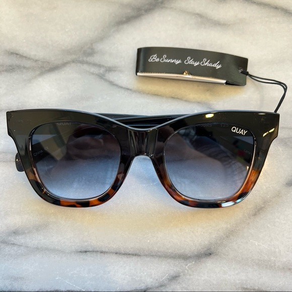 NWT Quay AFTER HOURS in sold out NAVY TORTOISE/SMOKE colorway w/ Gradient lenses - Picture 2 of 9